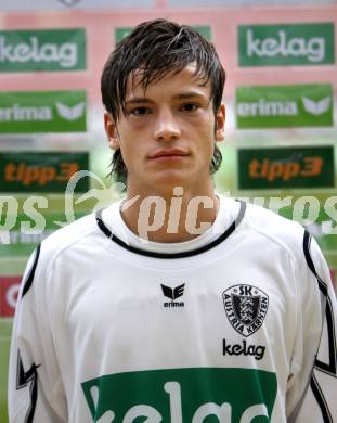 Fussball Bundesliga. Fussball Akademie SK Austria Kaernten. Amateure.  Bundesnachwuchszentrum. Ozegovic Elvis. Klagenfurt, am 16.9.2008.
Foto: Kuess 
---
pressefotos, pressefotografie, kuess, qs, qspictures, sport, bild, bilder, bilddatenbank