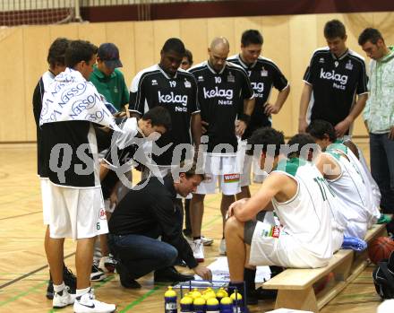 Basketball. Bundesliga. Testspiel. Woertherseepiraten gegen Kapfenberg. Trainer Mathias Fischer (Piraten). Klagenfurt, 20.9.2008.
Foto: Kuess

---
pressefotos, pressefotografie, kuess, qs, qspictures, sport, bild, bilder, bilddatenbank