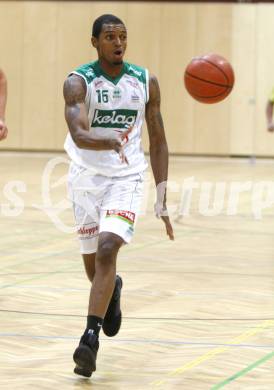 Basketball. Bundesliga. Testspiel. Woertherseepiraten gegen Kapfenberg. Justin Marshall (Piraten). Klagenfurt, 20.9.2008.
Foto: Kuess

---
pressefotos, pressefotografie, kuess, qs, qspictures, sport, bild, bilder, bilddatenbank