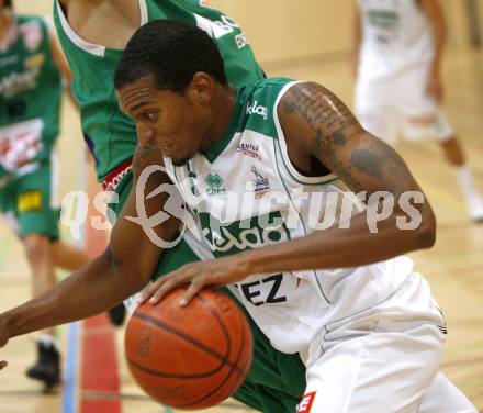 Basketball. Bundesliga. Testspiel. Woertherseepiraten gegen Kapfenberg. Justin Marshal (Piraten). Klagenfurt, 20.9.2008.
Foto: Kuess

---
pressefotos, pressefotografie, kuess, qs, qspictures, sport, bild, bilder, bilddatenbank