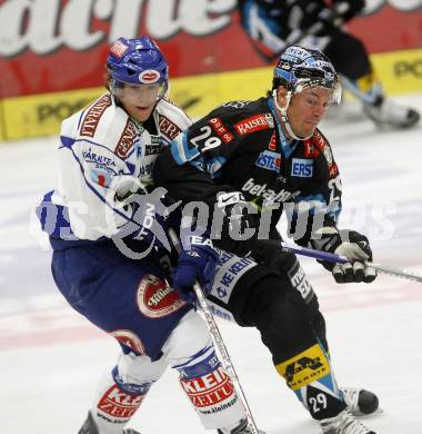 EBEL.  Eishockey Bundesliga. VSV gegen EHC Linz. KRISTLER Andreas(VSV), MATTHIASSON Markus (Linz). Villach, am 21.9.2008.
Foto: Kuess

---
pressefotos, pressefotografie, kuess, qs, qspictures, sport, bild, bilder, bilddatenbank