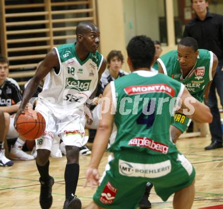 Basketball. Bundesliga. Testspiel. Woertherseepiraten gegen Kapfenberg. Brandon Hartley (Piraten), Damir Zeleznik (Kapfenberg). Klagenfurt, 20.9.2008.
Foto: Kuess

---
pressefotos, pressefotografie, kuess, qs, qspictures, sport, bild, bilder, bilddatenbank