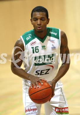 Basketball. Bundesliga. Testspiel. Woertherseepiraten gegen Kapfenberg. Justin Marshall (Piraten). Klagenfurt, 20.9.2008.
Foto: Kuess

---
pressefotos, pressefotografie, kuess, qs, qspictures, sport, bild, bilder, bilddatenbank