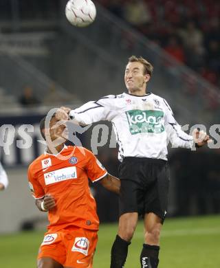 Fussball. Tipp3-Bundesliga. SK Austria Kelag Kaernten  gegen FK Austria Wien. Manuel Ortlechner (Austria Kaernten), Ruben Okotie (Wien). Klagenfurt, 27.9.2008. 
Copyright Kuess

---
pressefotos, pressefotografie, kuess, qs, qspictures, sport, bild, bilder, bilddatenbank