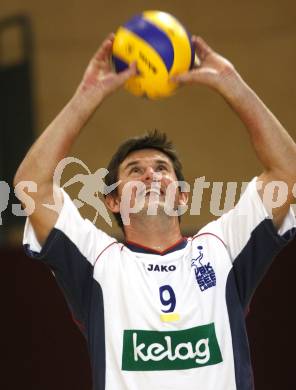 Volleyball Bundesliga. VBK Woerthersee Loewen Klagenfurt gegen UVC Wesser Graz. Peter Vanik (VBK) Klagenfurt, 27.9.2008
Copyright Kuess

---
pressefotos, pressefotografie, kuess, qs, qspictures, sport, bild, bilder, bilddatenbank