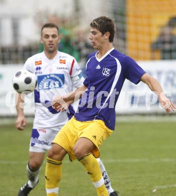 Fussball. Regionalliga. SAK gegen FC Kaernten. Goran Jolic (SAK), Mihret Topcagic (FCK). Klagenfurt, 27.9.2008. 
Copyright Kuess

---
pressefotos, pressefotografie, kuess, qs, qspictures, sport, bild, bilder, bilddatenbank