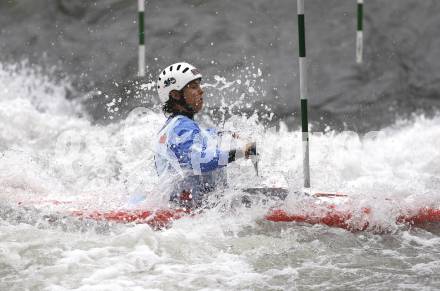 Kaerntner Landesmeisterschaften Wildwasser. Kajak. Anna Jerabek. Klagenfurt - Gurkerbruecke, 28.9.2008.
Foto: Kuess

---
pressefotos, pressefotografie, kuess, qs, qspictures, sport, bild, bilder, bilddatenbank