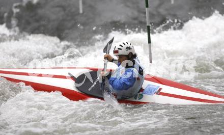 Kaerntner Landesmeisterschaften Wildwasser. Kajak. Anna Jerabek. Klagenfurt - Gurkerbruecke, 28.9.2008.
Foto: Kuess

---
pressefotos, pressefotografie, kuess, qs, qspictures, sport, bild, bilder, bilddatenbank