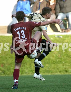 Fussball. Unterliga Ost. DSG Sele/Zell gegen Globasnitz. Olip Danijel (Zell), Lince Michael (Globasnitz). Zell, 28.9.2008.
Foto: Kuess Nadja
---
pressefotos, pressefotografie, kuess, qs, qspictures, sport, bild, bilder, bilddatenbank