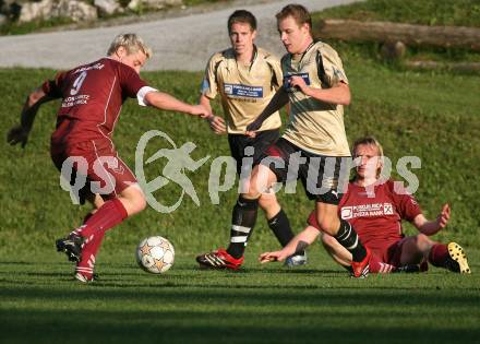 Fussball. Unterliga Ost. DSG Sele/Zell gegen Globasnitz. Kelih Martin, Kelih Miran(Zell), Kowatsch Juergen, Gros Alexander (Globasnitz). Zell, 28.9.2008.
Foto: Kuess Nadja
---
pressefotos, pressefotografie, kuess, qs, qspictures, sport, bild, bilder, bilddatenbank