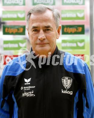 Fussball Bundesliga. Fussball Akademie SK Austria Kaernten U17. BNZ. Bundesnachwuchszentrum. Co-Trainer Josef Thuller. Klagenfurt, am 16.9.2008.
Foto: Kuess 
---
pressefotos, pressefotografie, kuess, qs, qspictures, sport, bild, bilder, bilddatenbank
