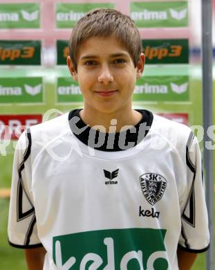 Fussball Bundesliga. Fussballakademie SK Austria Kaernten U15. BNZ. Bundesnachwuchszentrum. Daniel Schrammel. Klagenfurt, am 16.9.2008.
Foto: Kuess 
---
pressefotos, pressefotografie, kuess, qs, qspictures, sport, bild, bilder, bilddatenbank