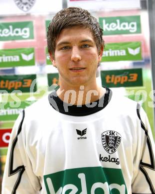 Fussball Bundesliga. Fussball Akademie SK Austria Kaernten U17. BNZ. Bundesnachwuchszentrum. Matthias Wrienz. Klagenfurt, am 16.9.2008.
Foto: Kuess 
---
pressefotos, pressefotografie, kuess, qs, qspictures, sport, bild, bilder, bilddatenbank
