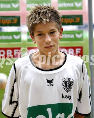 Fussball Bundesliga. Fussballakademie SK Austria Kaernten U16. BNZ. Bundesnachwuchszentrum.  MALLE Manuel. Klagenfurt, am 16.9.2008.
Foto: Kuess
---
pressefotos, pressefotografie, kuess, qs, qspictures, sport, bild, bilder, bilddatenbank