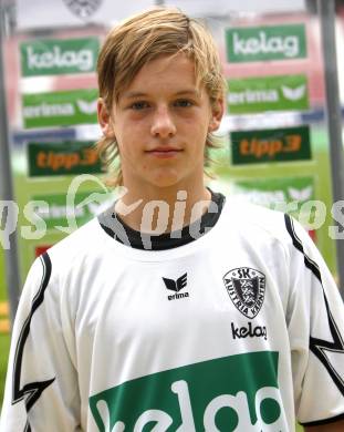 Fussball Bundesliga. Fussball Akademie SK Austria Kaernten U17. BNZ. Bundesnachwuchszentrum. Jakob Gruber. Klagenfurt, am 16.9.2008.
Foto: Kuess 
---
pressefotos, pressefotografie, kuess, qs, qspictures, sport, bild, bilder, bilddatenbank