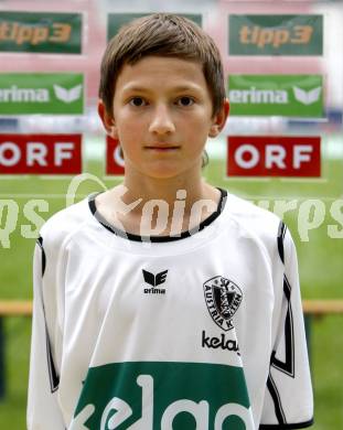 Fussball Bundesliga. Fussballakademie SK Austria Kaernten U15. BNZ. Bundesnachwuchszentrum. Sinan Bytyqi. Klagenfurt, am 16.9.2008.
Foto: Kuess 
---
pressefotos, pressefotografie, kuess, qs, qspictures, sport, bild, bilder, bilddatenbank