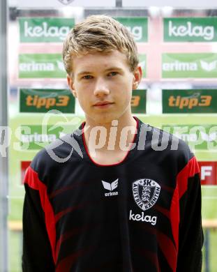 Fussball Bundesliga. Fussballakademie SK Austria Kaernten U15. BNZ. Bundesnachwuchszentrum. Lukas Reiter. Klagenfurt, am 16.9.2008.
Foto: Kuess 
---
pressefotos, pressefotografie, kuess, qs, qspictures, sport, bild, bilder, bilddatenbank