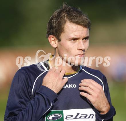 Fussball. Tipp3-Bundesliga. Unterliga Ost. Ludmannsdorf gegen Ruden. Balazs Sebestyen (Ludmannsdorf). Ludmannsdorf, am 28.9.2008. 
Foto: Kuess

---
pressefotos, pressefotografie, kuess, qs, qspictures, sport, bild, bilder, bilddatenbank