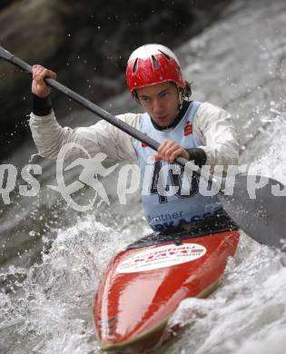 Kaerntner Landesmeisterschaften Wildwasser. Kajak. Dominik Scherwitzl (KC Glanegg, AUT). Klagenfurt - Gurkerbruecke, 28.9.2008.
Foto: Kuess


---
pressefotos, pressefotografie, kuess, qs, qspictures, sport, bild, bilder, bilddatenbank