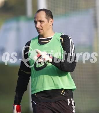 Fussball. Tipp3-Bundesliga. Unterliga Ost. Ludmannsdorf gegen Ruden. Wolfgang Kolenik (Ruden). Ludmannsdorf, am 28.9.2008. 
Foto: Kuess

---
pressefotos, pressefotografie, kuess, qs, qspictures, sport, bild, bilder, bilddatenbank