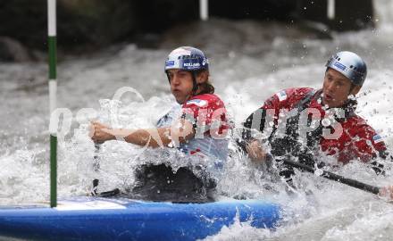 Kaerntner Landesmeisterschaften Wildwasser. Kajak. Matthias Schmid, Gerhard Schmid (AUT). Klagenfurt - Gurkerbruecke, 28.9.2008.
Foto: Kuess


---
pressefotos, pressefotografie, kuess, qs, qspictures, sport, bild, bilder, bilddatenbank