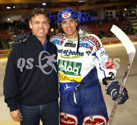 EBEL.  Eishockey Bundesliga. EC Pasut VSV gegen HC TWK Innsbruck. Ken Strong, Wolfgang Kromp. Villach, am 30.9.2008.
Foto: Kuess

---
pressefotos, pressefotografie, kuess, qs, qspictures, sport, bild, bilder, bilddatenbank