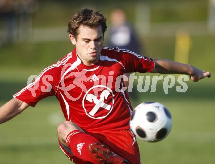 Fussball. Tipp3-Bundesliga. Unterliga Ost. Ludmannsdorf gegen Ruden. Michael Sadnek (Ruden). Ludmannsdorf, am 28.9.2008. 
Foto: Kuess

---
pressefotos, pressefotografie, kuess, qs, qspictures, sport, bild, bilder, bilddatenbank