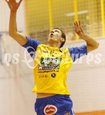 Volleyball. MEVZA. Aich/Dob gegen Kaposvar. Milan Bencz (Aich). Prevalje, 11.10.2008.
Foto: Kuess

---
pressefotos, pressefotografie, kuess, qs, qspictures, sport, bild, bilder, bilddatenbank
