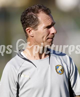 Fussball. Kaerntner Liga. Sittersdorf gegen VSV. Trainer Baic  Helmut   (VSV). Sittersdorf, 12.10.2008.
Foto: Kuess
---
pressefotos, pressefotografie, kuess, qs, qspictures, sport, bild, bilder, bilddatenbank