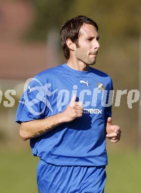 Fussball. Kaerntner Liga. Sittersdorf gegen VSV. Ramusch Mario (VSV). Sittersdorf, 12.10.2008.
Foto: Kuess
---
pressefotos, pressefotografie, kuess, qs, qspictures, sport, bild, bilder, bilddatenbank