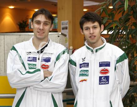 Badminton Bundesliga. ASKOE Kelag Kaernten. Michael Trojan, Vladimir Metodiev Vangelov, Stiliyan Makarski. Klagenfurt, 11.10.2008.
Foto: Kuess

---
pressefotos, pressefotografie, kuess, qs, qspictures, sport, bild, bilder, bilddatenbank