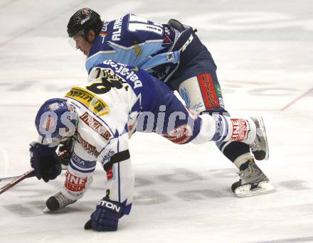 EBEL. Eishockey Bundesliga. VSV gegen Alba Volan. Roland Kaspitz (VSV), Johannes Alanen (Alba Volan). Villach, am 12.10.2008.
Foto: Kuess
---
pressefotos, pressefotografie, kuess, qs, qspictures, sport, bild, bilder, bilddatenbank