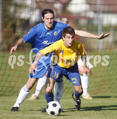 Fussball. Kaerntner Liga. Sittersdorf gegen VSV. Nuhanovic Samir (Sittersdorf), Schuri Arno (VSV). Sittersdorf, 12.10.2008.
Foto: Kuess
---
pressefotos, pressefotografie, kuess, qs, qspictures, sport, bild, bilder, bilddatenbank