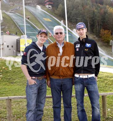 Schispringen.  Thomas Morgenstern, Oskar Passernig (Obmann SV Villach), Martin Koch. Villach, 14.10.2008.
Foto: Kuess
---
pressefotos, pressefotografie, kuess, qs, qspictures, sport, bild, bilder, bilddatenbank