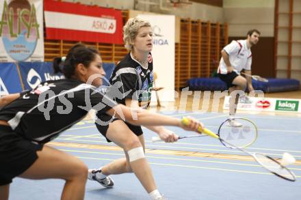 Badminton Bundesliga. ASKOE Kelag Kaernten gegen Dornbirn. Gabi Banova, Maja Kersnik (Kaernten). Klagenfurt, am 12.10.2008.
Foto: Kuess

---
pressefotos, pressefotografie, kuess, qs, qspictures, sport, bild, bilder, bilddatenbank