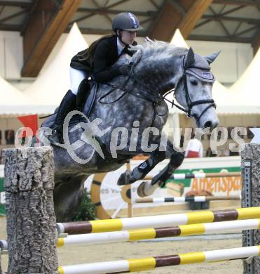 Fest der Pferde. Andrea Skorianz-Jenul auf Clayden (AUT). Klagenfurt, am 18.10.2008.
Foto: Nadja Kuess
---
pressefotos, pressefotografie, kuess, qs, qspictures, sport, bild, bilder, bilddatenbank