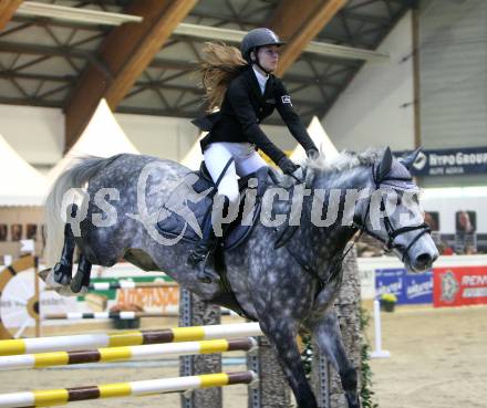 Fest der Pferde. Andrea Skorianz-Jenul auf Clayden (AUT). Klagenfurt, am 18.10.2008.
Foto: Nadja Kuess
---
pressefotos, pressefotografie, kuess, qs, qspictures, sport, bild, bilder, bilddatenbank