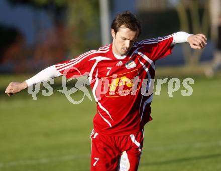 Fussball Kaerntner Liga. St. Stefan/Lav. gegen Voelkermarkt. Bernhard Ruediger Kitz (Voelkermarkt). St. Stefan, am 18.10.2008.
Foto: Kuess 
---
pressefotos, pressefotografie, kuess, qs, qspictures, sport, bild, bilder, bilddatenbank