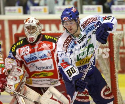 EBEL. Eishockey Bundesliga. EC KAC gegen EC VSV. Jonathan Ferland, (KAC), Hannes Enzenhofer (VSV). Klagenfurt, am 19.10.2008.
Foto: Kuess

---
pressefotos, pressefotografie, kuess, qs, qspictures, sport, bild, bilder, bilddatenbank