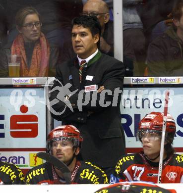 EBEL. Eishockey Bundesliga. EC KAC gegen EC VSV. Trainer Manny Viveiros (KAC). Klagenfurt, am 19.10.2008.
Foto: Kuess

---
pressefotos, pressefotografie, kuess, qs, qspictures, sport, bild, bilder, bilddatenbank