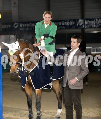 Reiten. Internationales Reit- u. Springturnier. Gerfried Puck (AUT),
Koala Du Prelet. Klagenfurt, 19.10.2008.
Foto: Nadja Kuess

---
pressefotos, pressefotografie, kuess, qs, qspictures, sport, bild, bilder, bilddatenbank