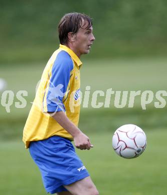 Fussball. Kaerntner Liga. SK Austria Kelag Kaernten 1b gegen FC-WR Nussdorf/Debant A.  Causevic Edis (Nussdorf). Klagenfurt, 27.9.2008. 
Foto: Kuess
---
pressefotos, pressefotografie, kuess, qs, qspictures, sport, bild, bilder, bilddatenbank