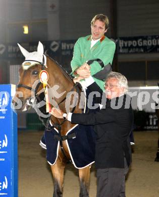 Reiten. Internationales Reit- u. Springturnier. Gerfried Puck (AUT),
Koala Du Prelet. Klagenfurt, 19.10.2008.
Foto: Nadja Kuess

---
pressefotos, pressefotografie, kuess, qs, qspictures, sport, bild, bilder, bilddatenbank