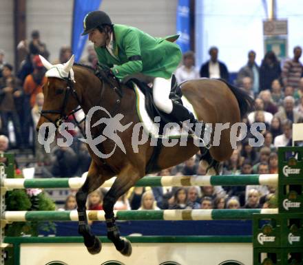 Reiten. Internationales Reit- u. Springturnier. Gerfried Puck (AUT),
Koala Du Prelet. Klagenfurt, 19.10.2008.
Foto: Nadja Kuess

---
pressefotos, pressefotografie, kuess, qs, qspictures, sport, bild, bilder, bilddatenbank