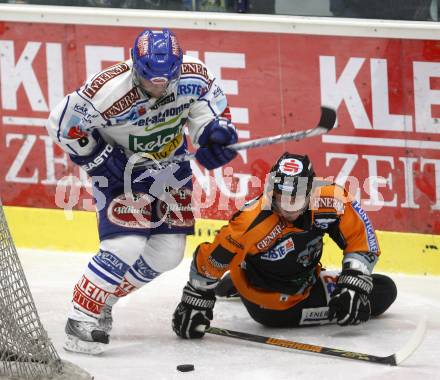 EBEL. Eishockey Bundesliga. VSV gegen Graz. Roland Kaspitz (VSV), Sven Klimbacher (Graz). Klagenfurt, am 21.10.2008.
Foto: Kuess 
---
pressefotos, pressefotografie, kuess, qs, qspictures, sport, bild, bilder, bilddatenbank