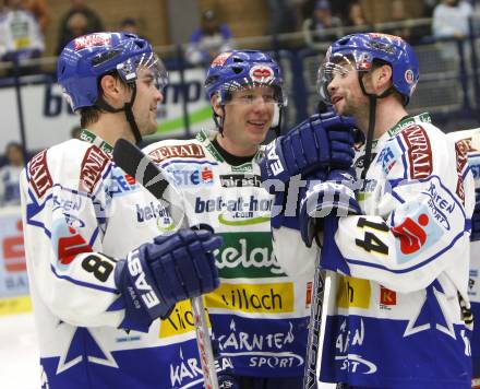 EBEL. Eishockey Bundesliga. VSV gegen Graz. Jonathan Ferland, Robby Sandrock, Justin Mapletoft (VSV). Villach, am 21.10.2008.
Foto: Kuess 
Foto: Kuess

---
pressefotos, pressefotografie, kuess, qs, qspictures, sport, bild, bilder, bilddatenbank