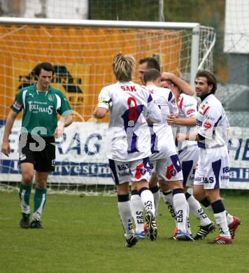 Fussball Regionalliga. SAK gegen SC Sparkasse Elin Weiz. Torjubel SAK. Klagenfurt, 25.10.2008
Foto: Kuess
---
pressefotos, pressefotografie, kuess, qs, qspictures, sport, bild, bilder, bilddatenbank