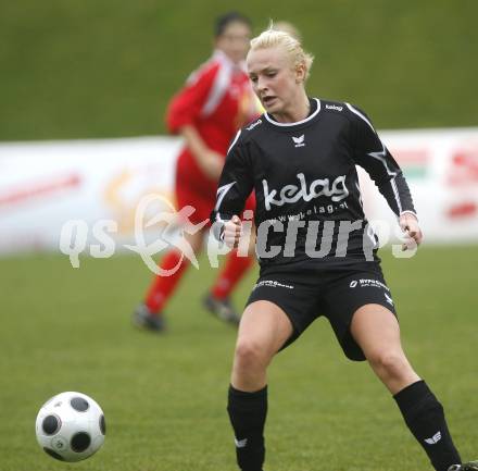 Fussball OEFB Frauenliga. FC St. Veit/Glan gegen ASK Erlaa. Michaela Wrulich (St. Veit). St. Veit, am 25.10.2008.
Foto: Kuess
---
pressefotos, pressefotografie, kuess, qs, qspictures, sport, bild, bilder, bilddatenbank