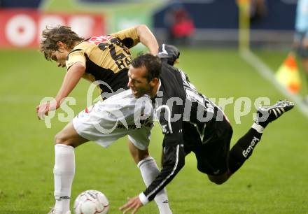 Fussball. Tipp3-Bundesliga. SK Austria Kelag Kaernten gegen LASK. Prawda Christian (Kaernten),  Hart Florian   (LASK). Klagenfurt, 26.10.2008
Copyright Kuess

---
pressefotos, pressefotografie, kuess, qs, qspictures, sport, bild, bilder, bilddatenbank