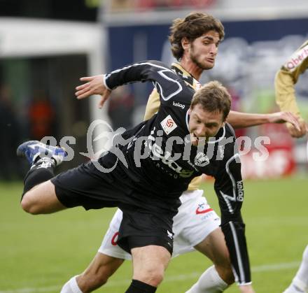 Fussball. Tipp3-Bundesliga. SK Austria Kelag Kaernten gegen LASK. Maier Santos Thiago Schumacher (Kaernten), Hoheneder Niklas  (LASK). Klagenfurt, 26.10.2008
Copyright Kuess

---
pressefotos, pressefotografie, kuess, qs, qspictures, sport, bild, bilder, bilddatenbank